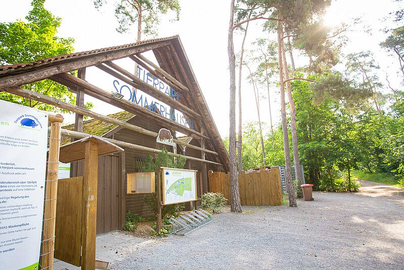 Tierpark Sommerhausen – Eingang zum Tierpark mit 350 Tieren auf 14 Hektar