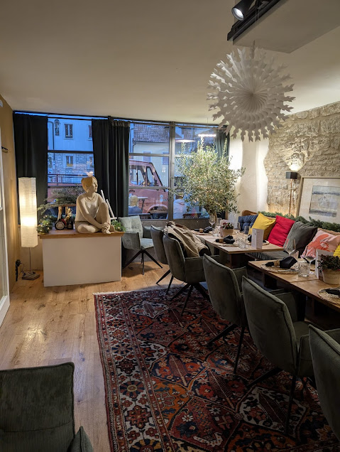 Gastraum fuer Gemeinschaft bei der Weihnachtsfeier